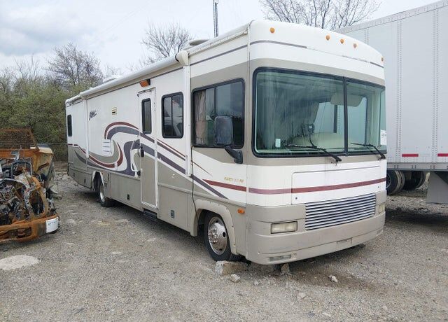 2000 WORKHORSE 1 Ton Nominal