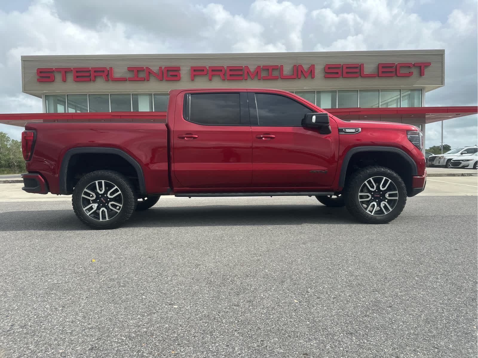 2023 GMC Sierra