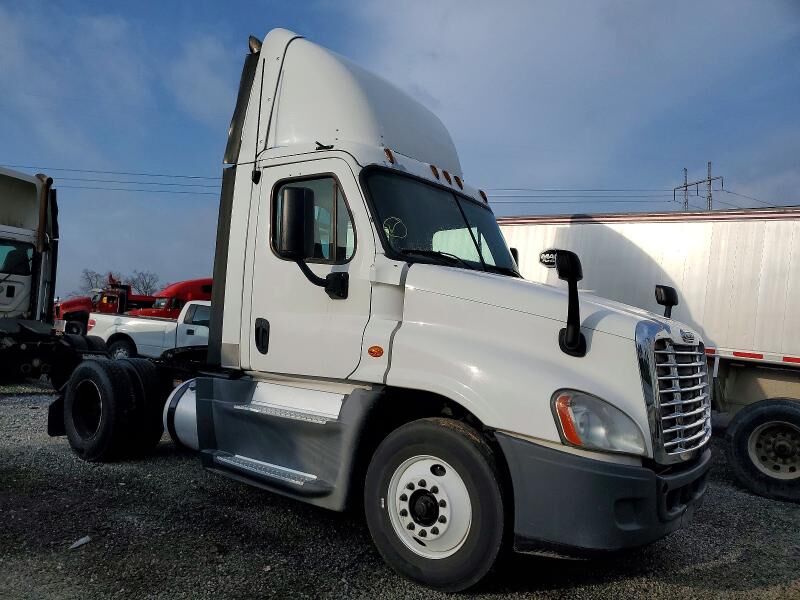 2016 FREIGHTLINER Cascadia