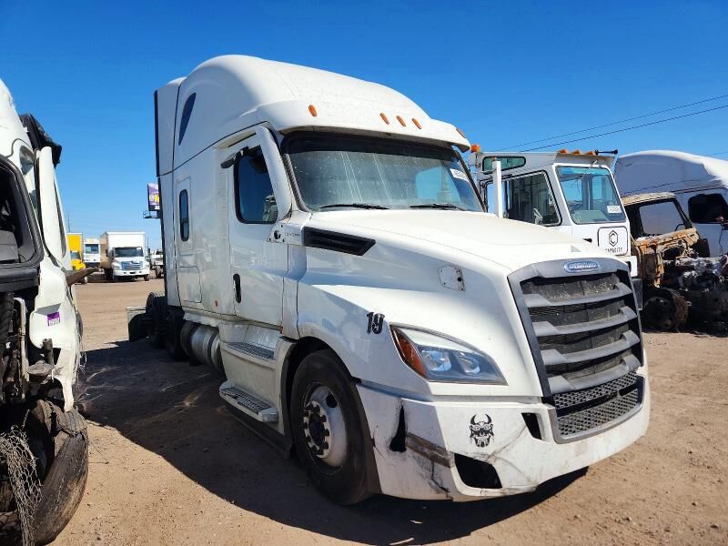 2023 FREIGHTLINER Cascadia