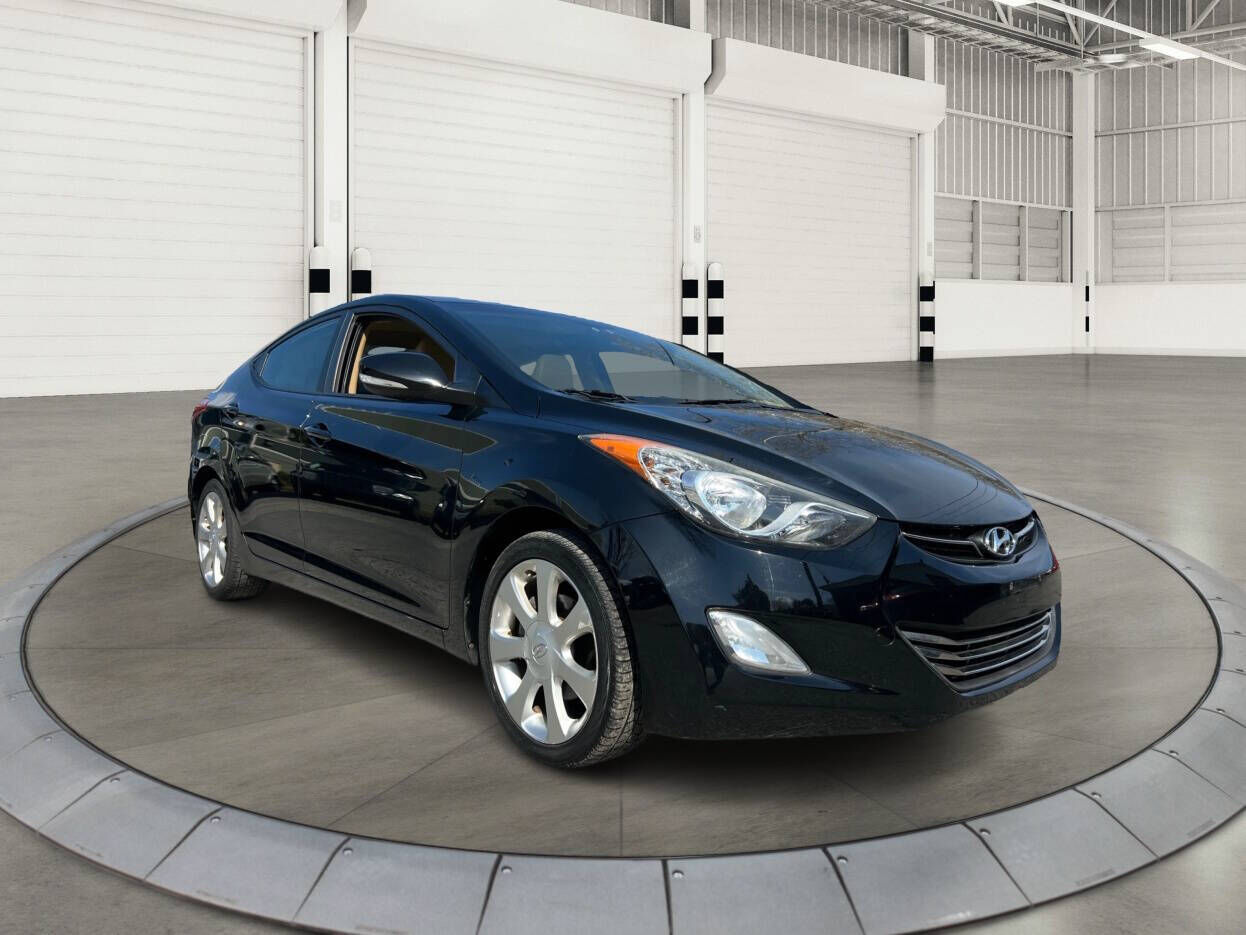 2012 HYUNDAI Elantra