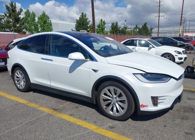 2017 TESLA Model X