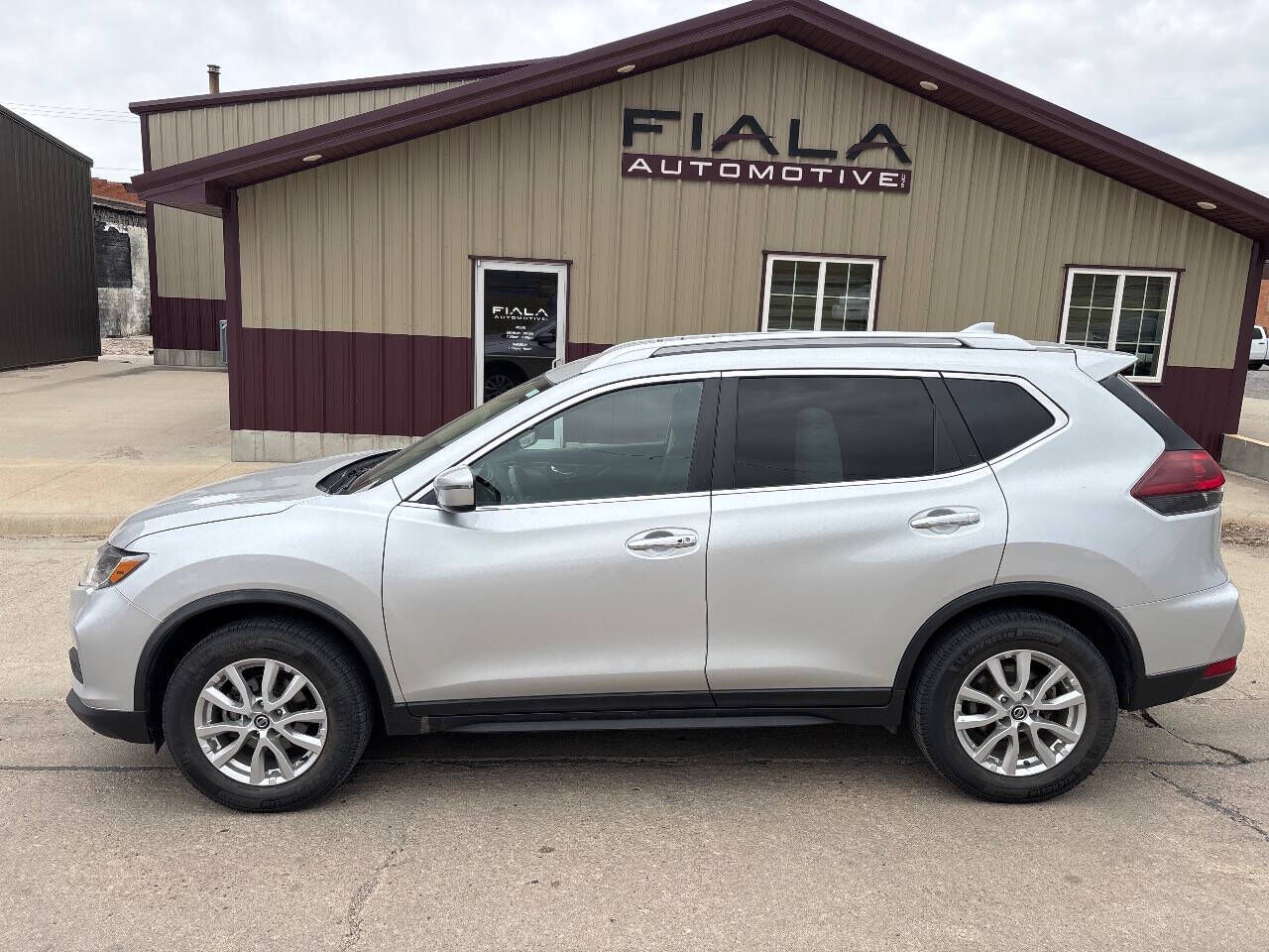 2020 NISSAN Rogue