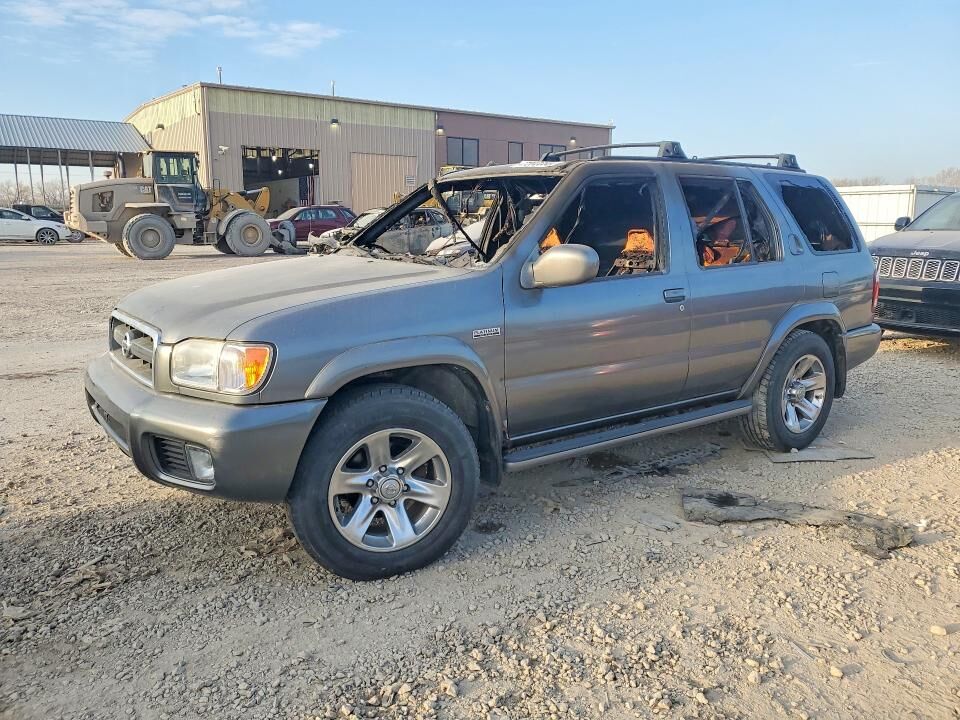 2004 NISSAN Pathfinder