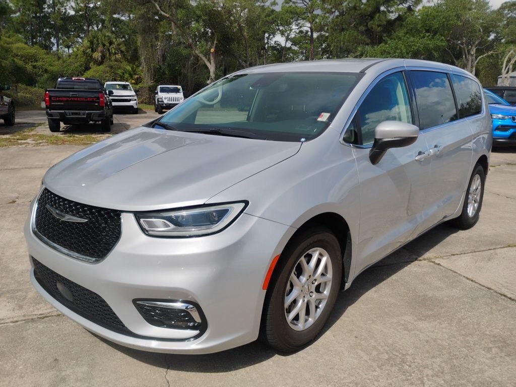2023 CHRYSLER Pacifica