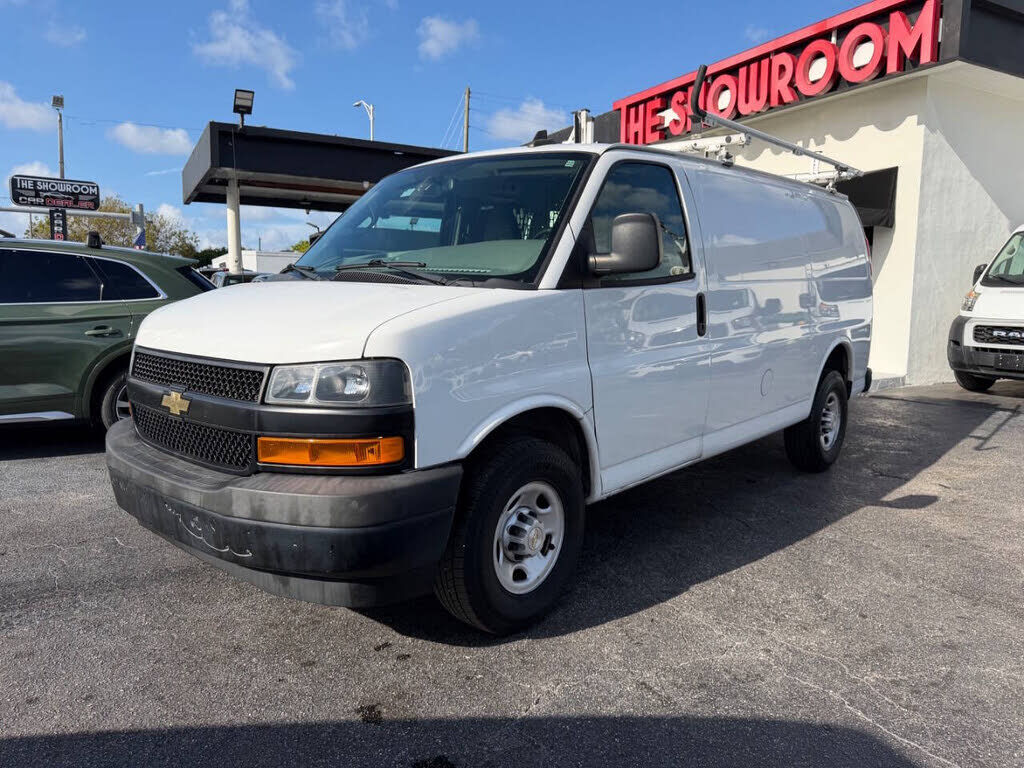 2020 CHEVROLET Express