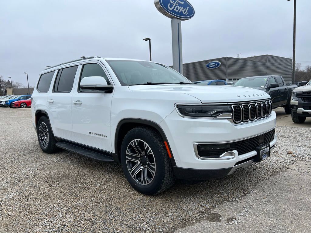 2022 JEEP Wagoneer