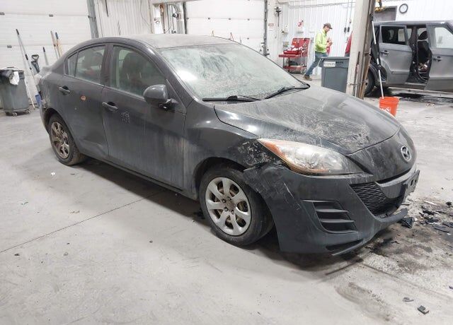 2010 MAZDA Mazda3
