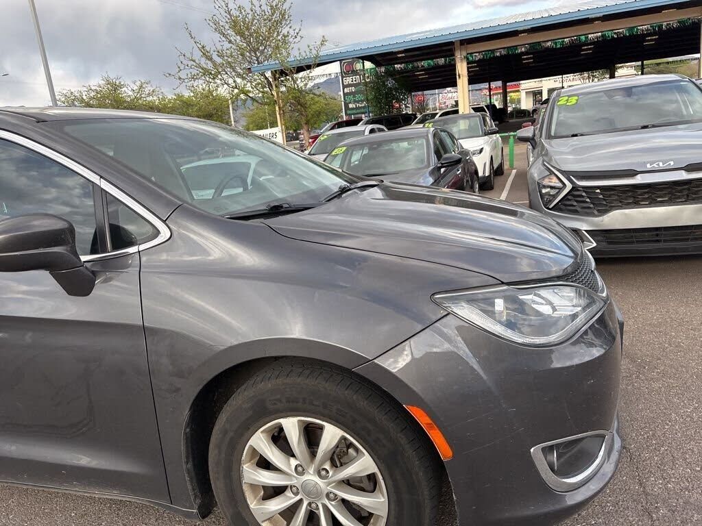 2017 CHRYSLER Pacifica