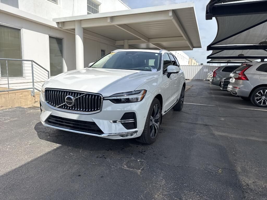 2023 VOLVO XC60