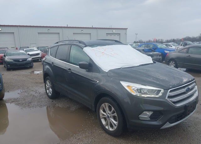 2017 FORD Escape