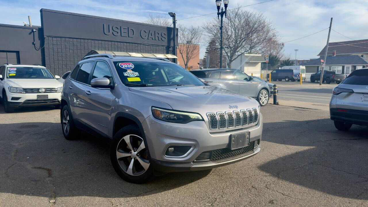 2020 JEEP Cherokee