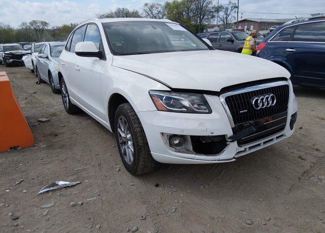 2010 AUDI Q5