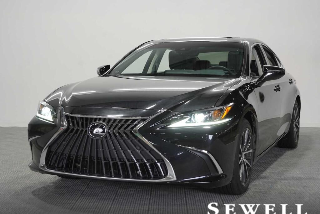 2025 LEXUS ES