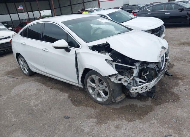 2017 CHEVROLET Cruze