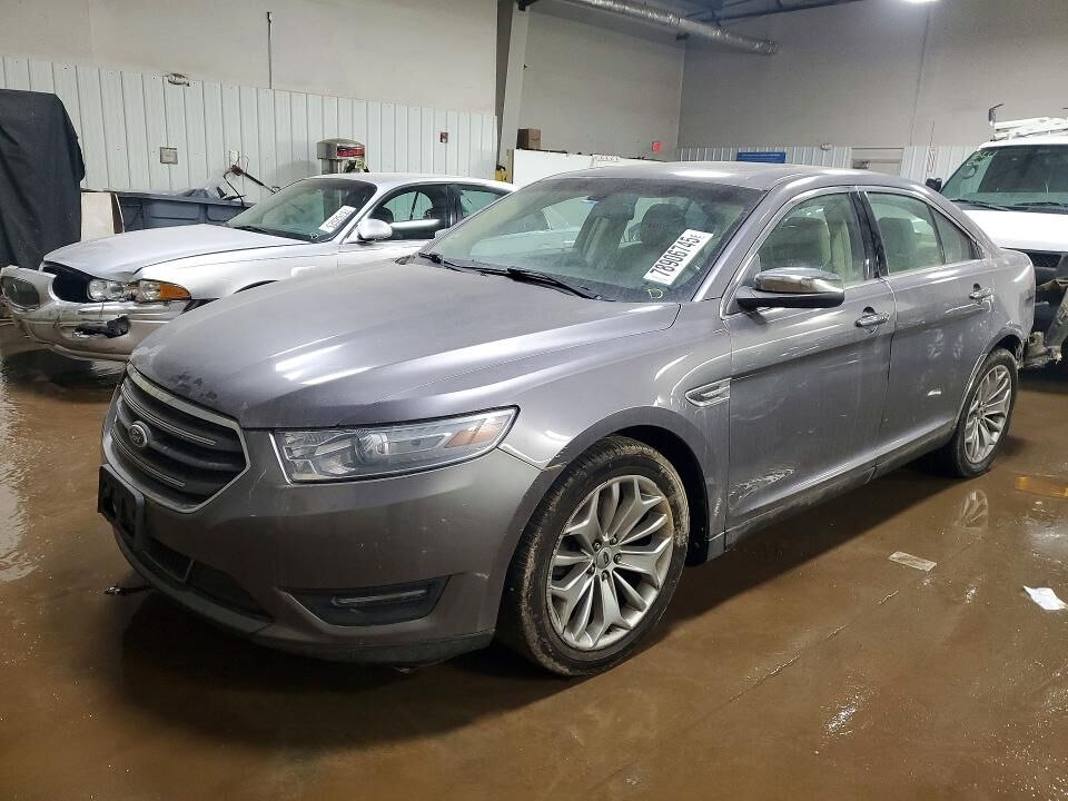 2013 FORD Taurus