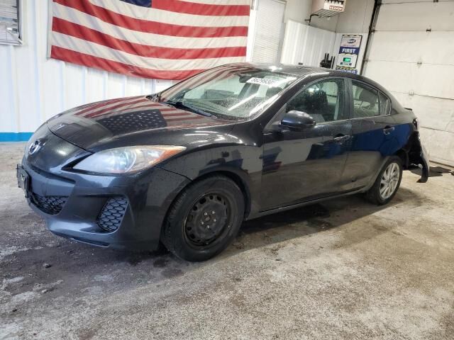 2013 MAZDA Mazda3