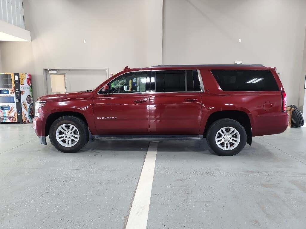 2017 CHEVROLET Suburban