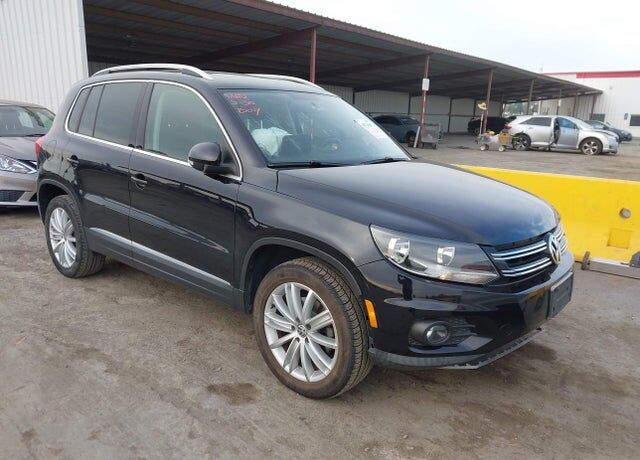 2012 VOLKSWAGEN Tiguan