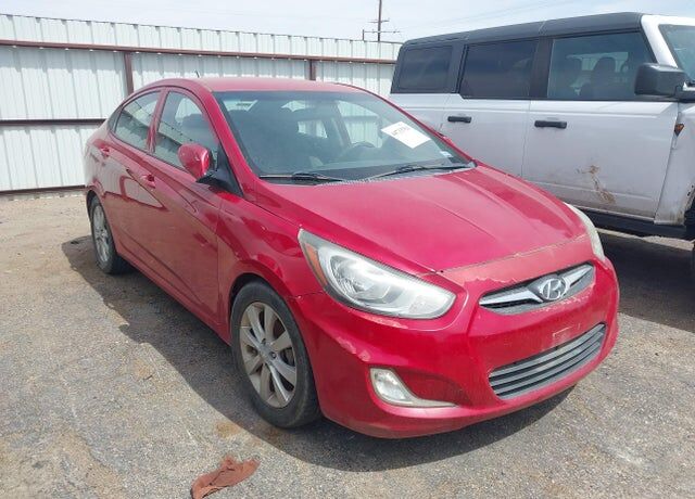 2013 HYUNDAI Accent