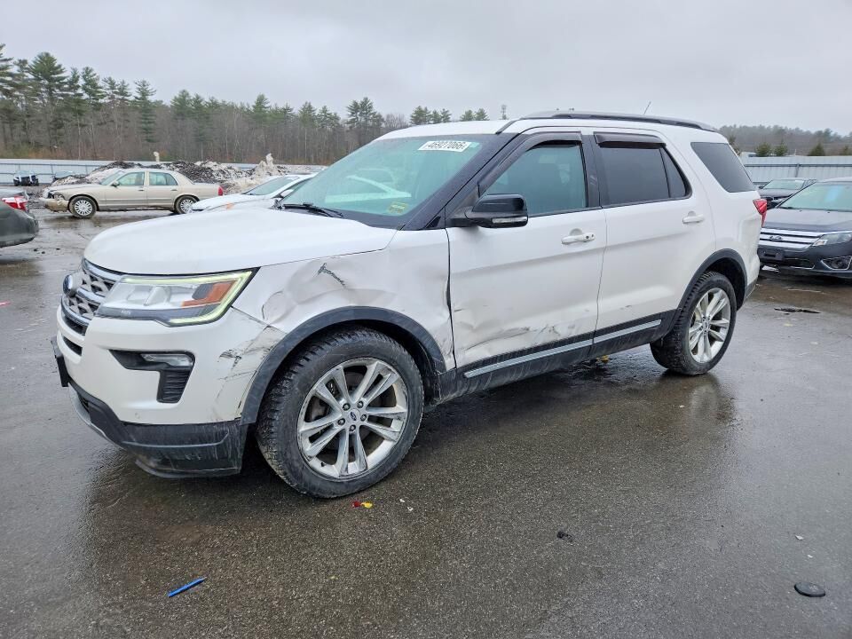 2018 FORD Explorer
