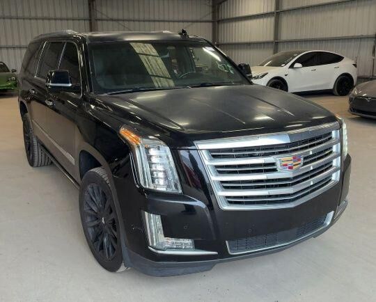 2018 CADILLAC Escalade ESV