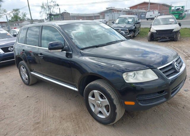 2006 VOLKSWAGEN Touareg