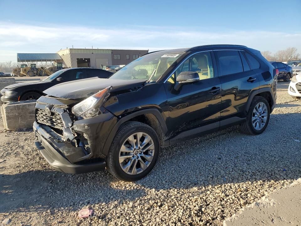 2019 TOYOTA RAV4