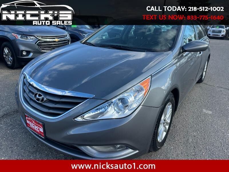 2013 HYUNDAI Sonata
