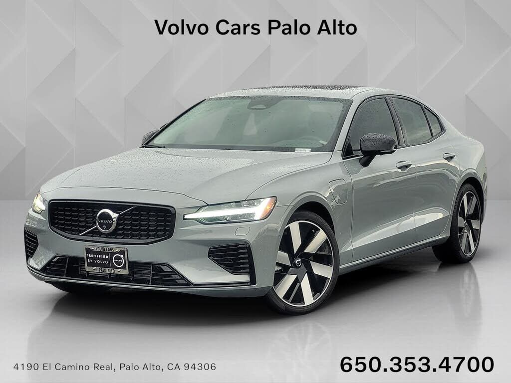 2024 VOLVO S60