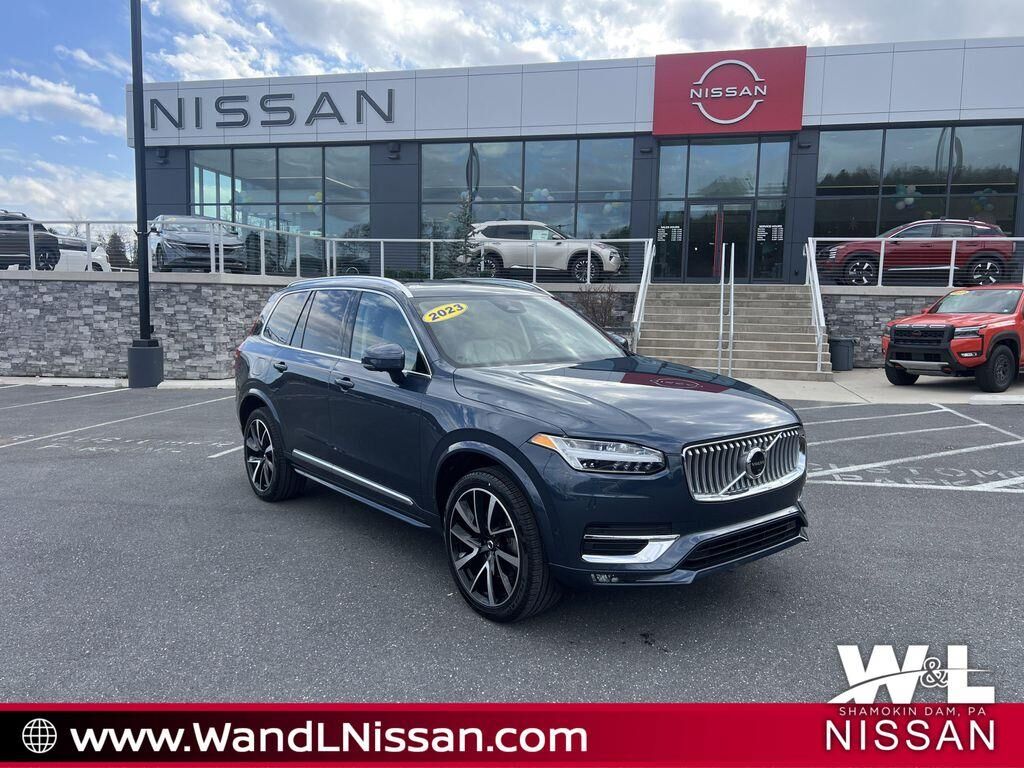 2023 VOLVO XC90