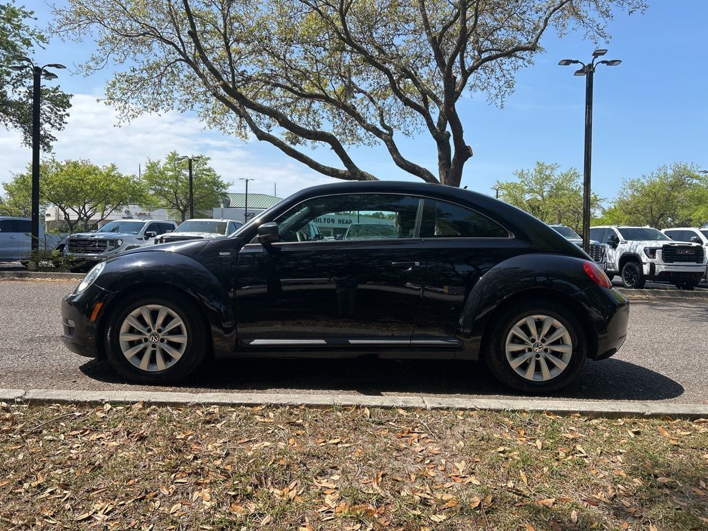 2016 VOLKSWAGEN Beetle