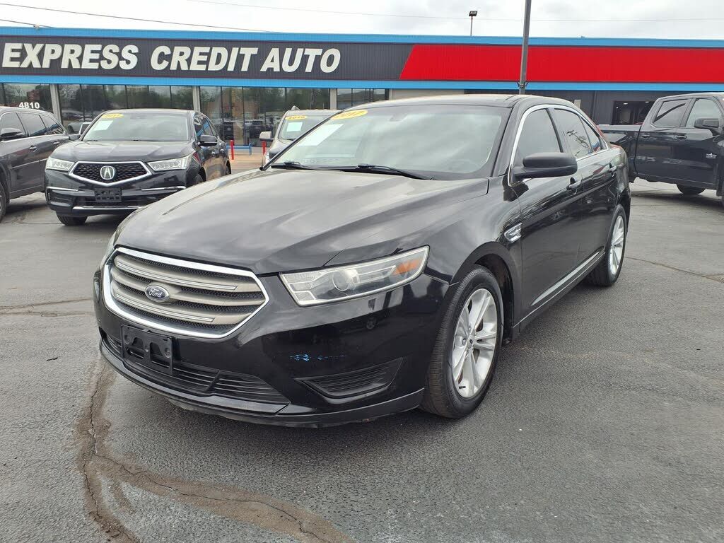 2017 FORD Taurus