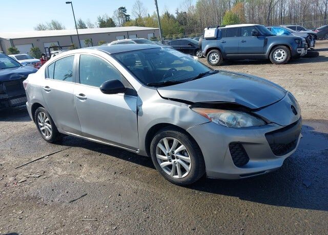 2012 MAZDA Mazda3