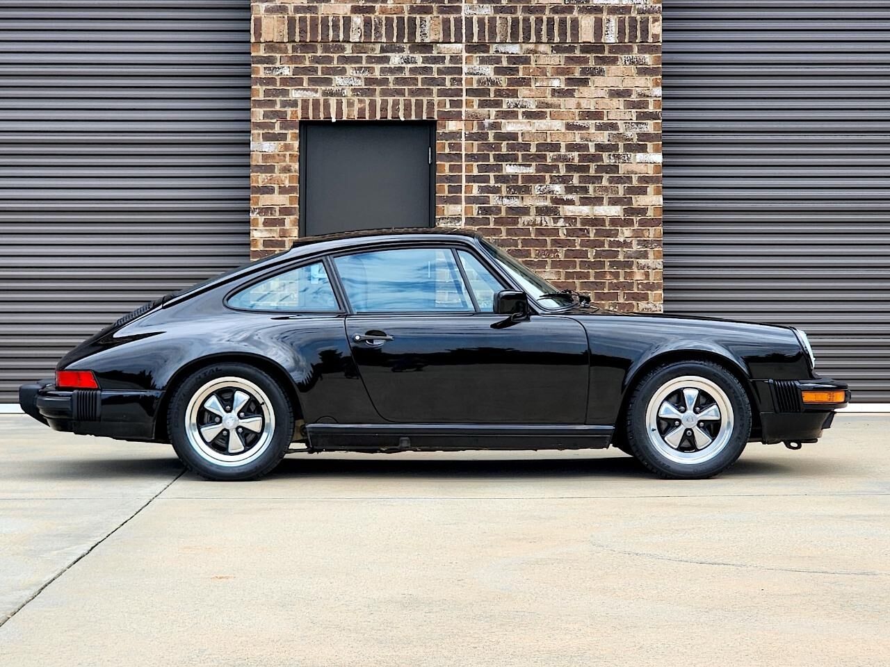 1988 PORSCHE 911