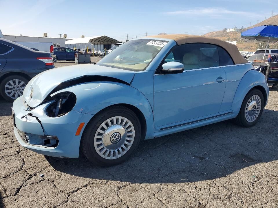 2015 VOLKSWAGEN Beetle