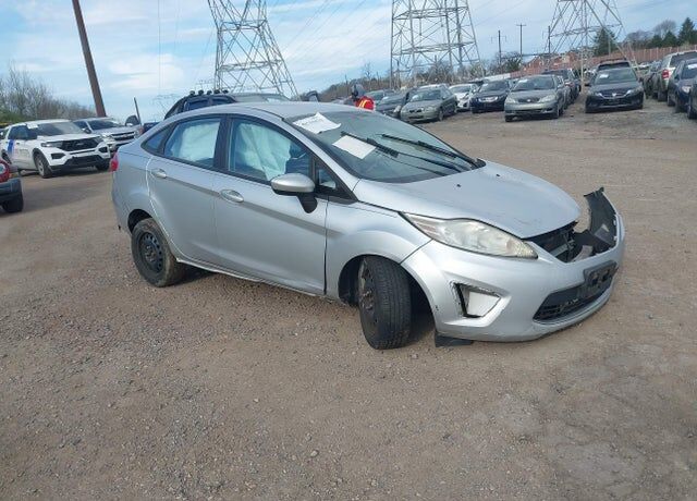 2012 FORD Fiesta