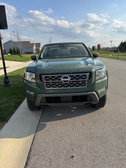 2022 NISSAN Frontier