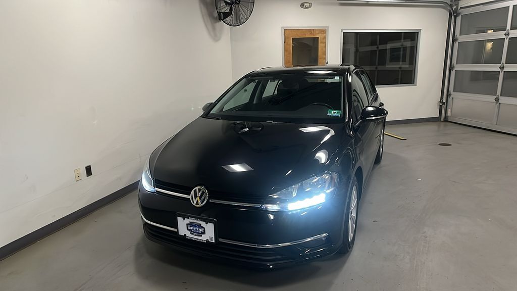 2018 VOLKSWAGEN Golf