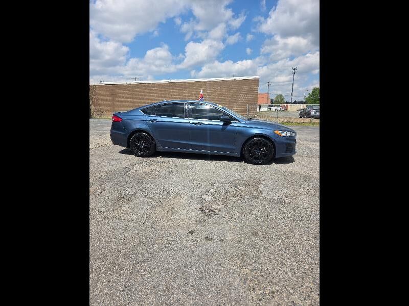 2019 FORD Fusion