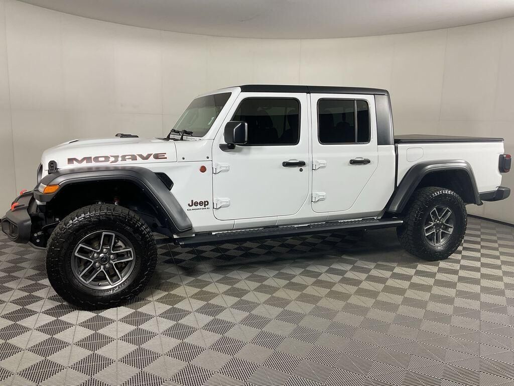 2024 JEEP Gladiator
