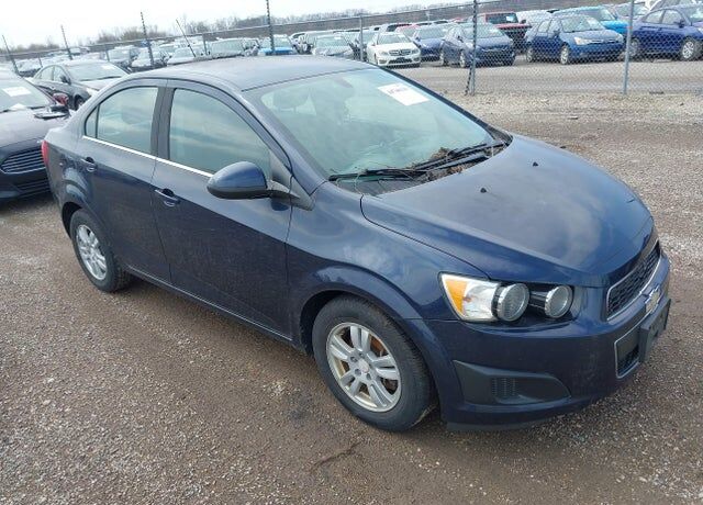 2016 CHEVROLET Sonic