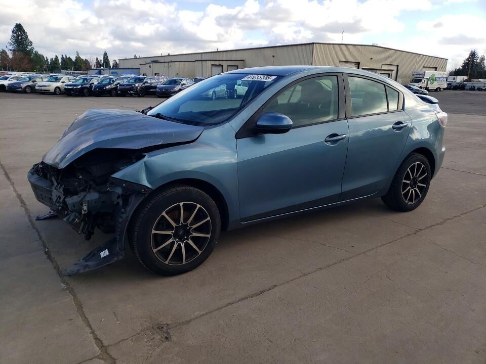 2011 MAZDA Mazda3
