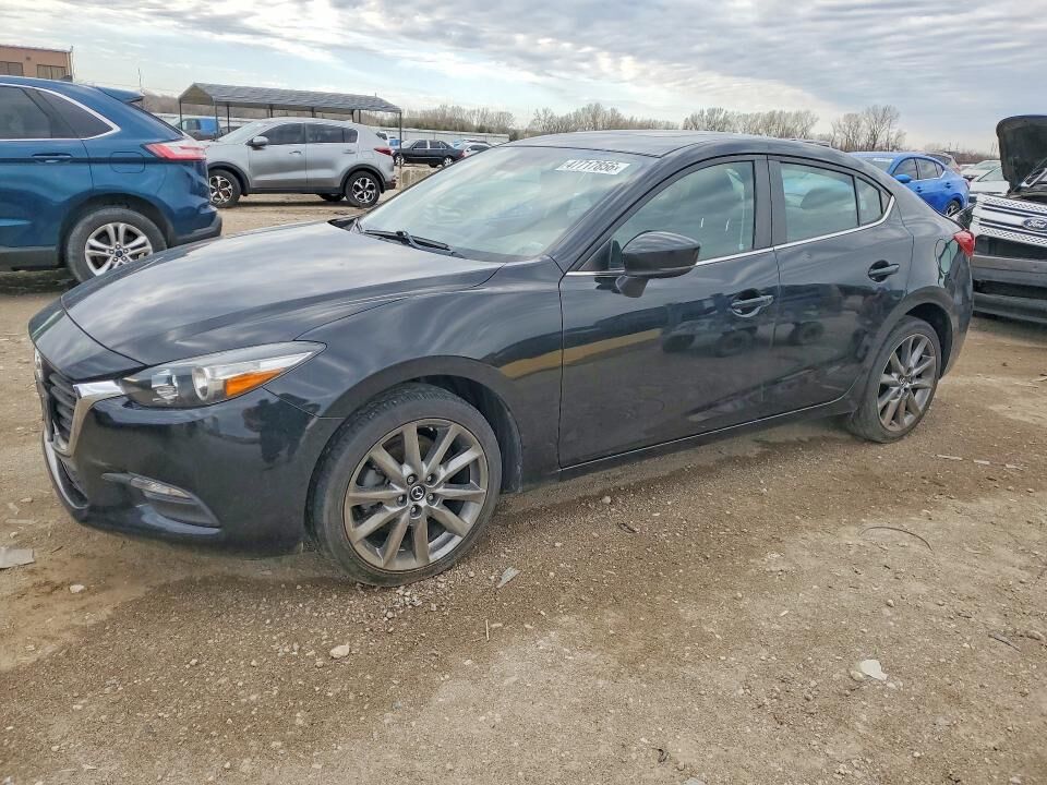 2018 MAZDA Mazda3