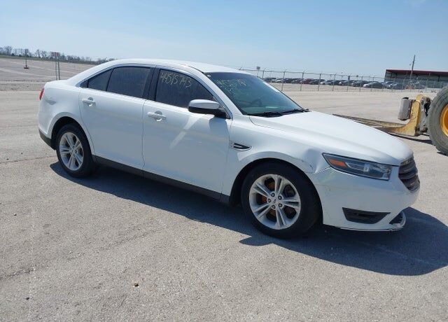 2016 FORD Taurus