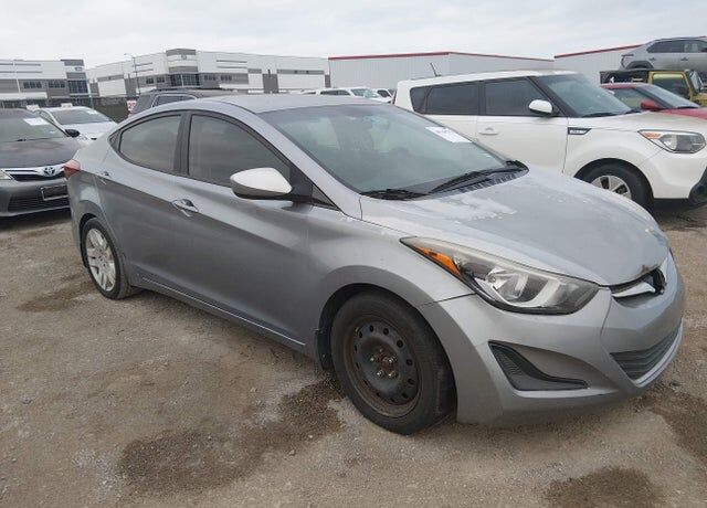 2016 HYUNDAI Elantra