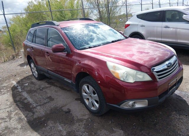 2012 SUBARU Outback