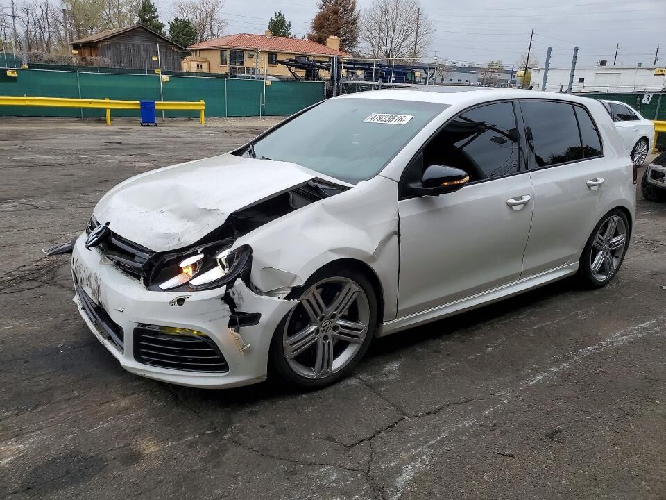 2012 VOLKSWAGEN Golf