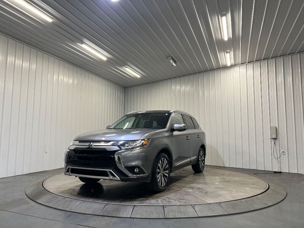 2020 MITSUBISHI Outlander