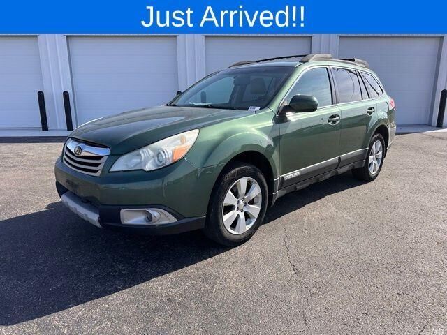 2011 SUBARU Outback